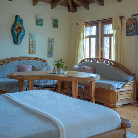 Prespes Lake View Family Apartment Florina Bagian luar foto