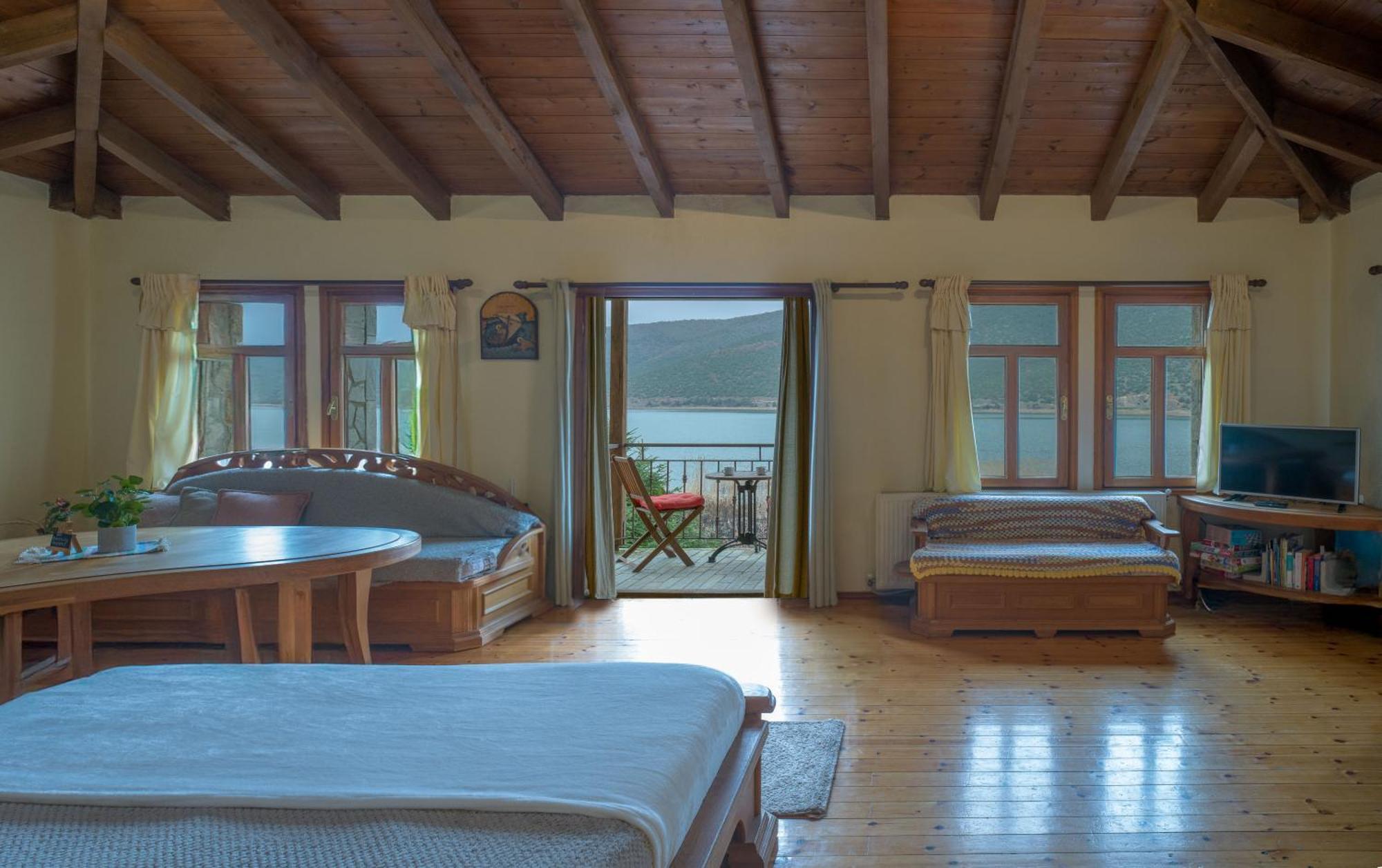 Prespes Lake View Family Apartment Florina Bagian luar foto