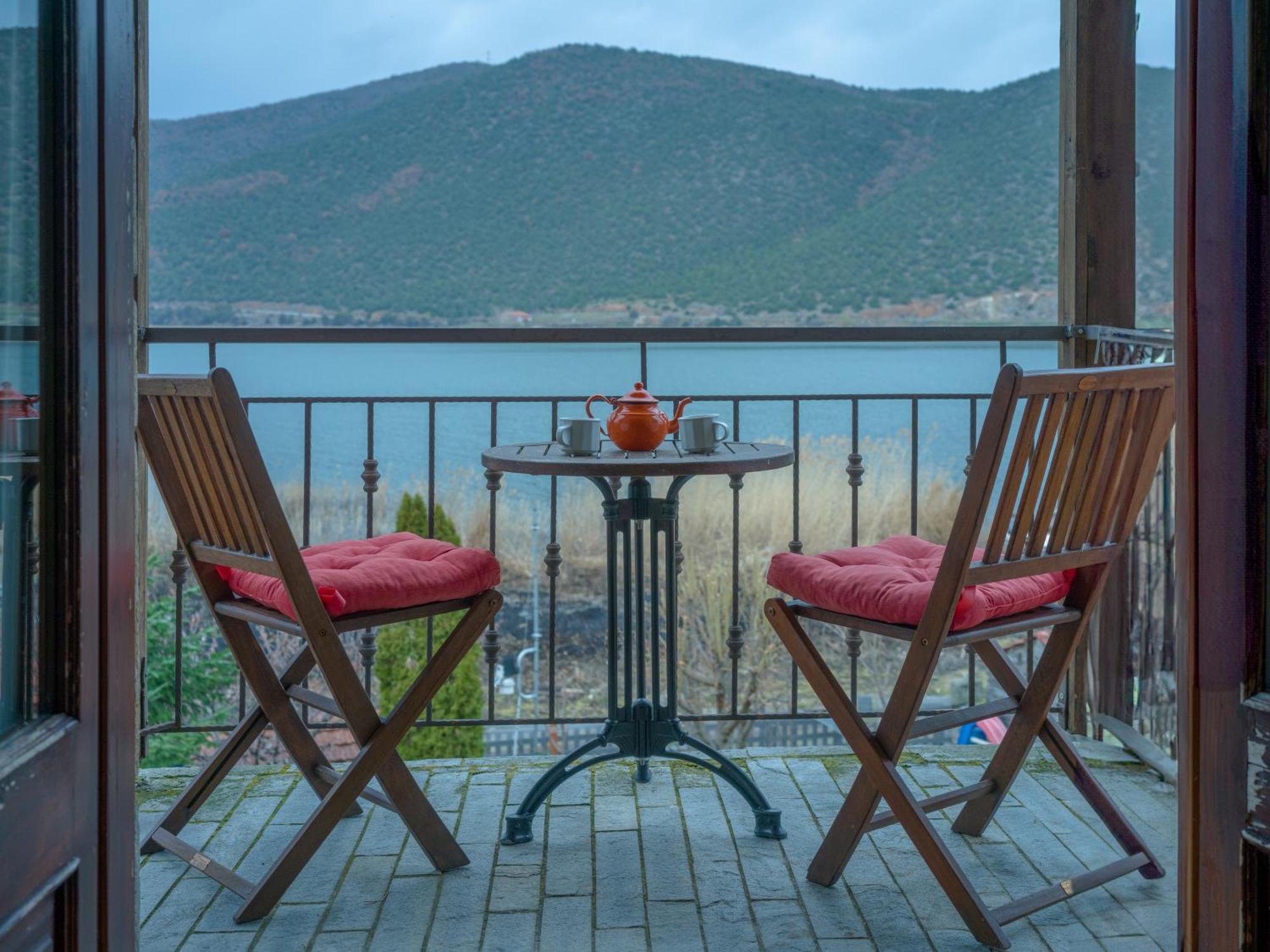 Prespes Lake View Family Apartment Florina Bagian luar foto