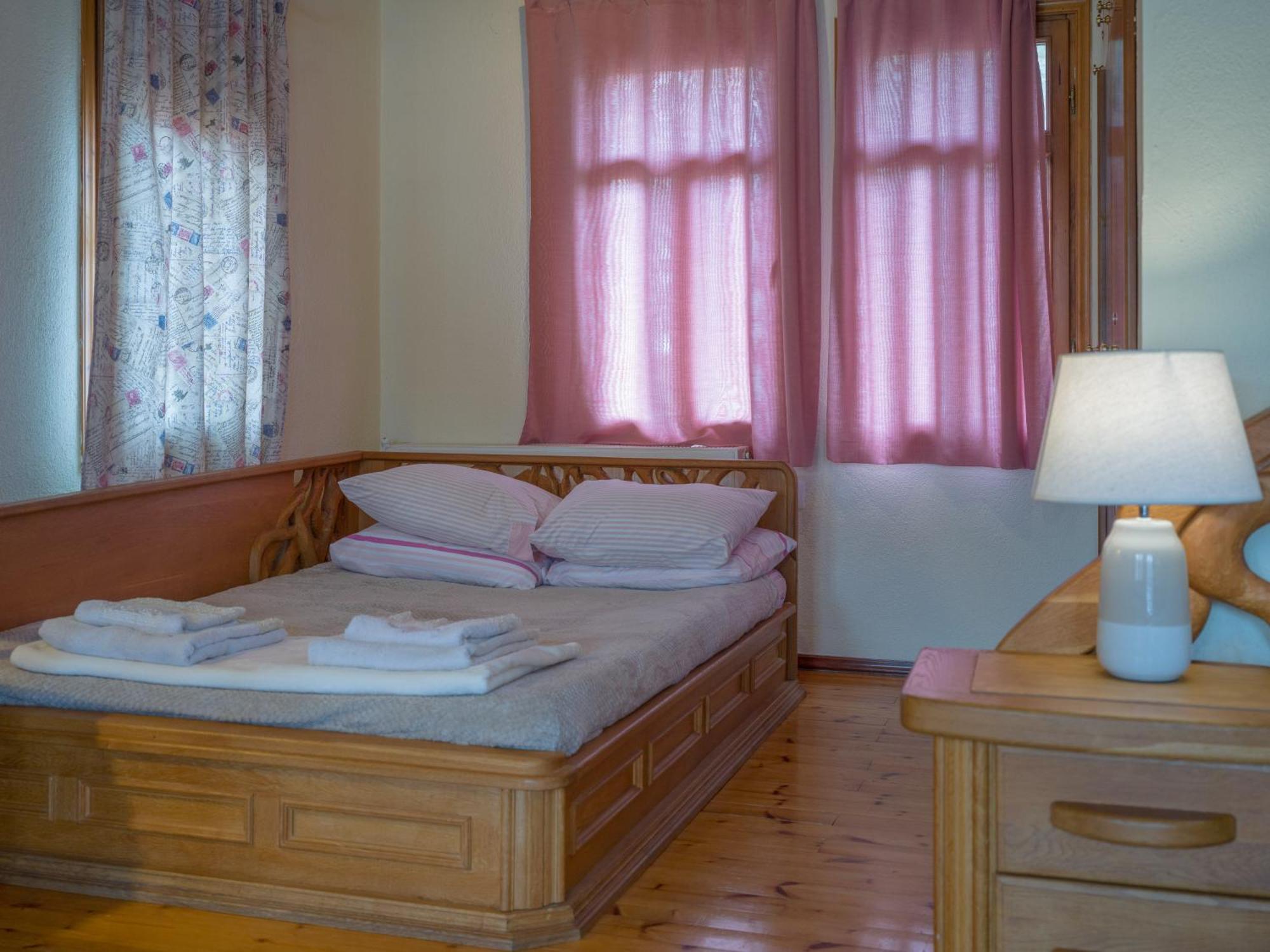 Prespes Lake View Family Apartment Florina Bagian luar foto